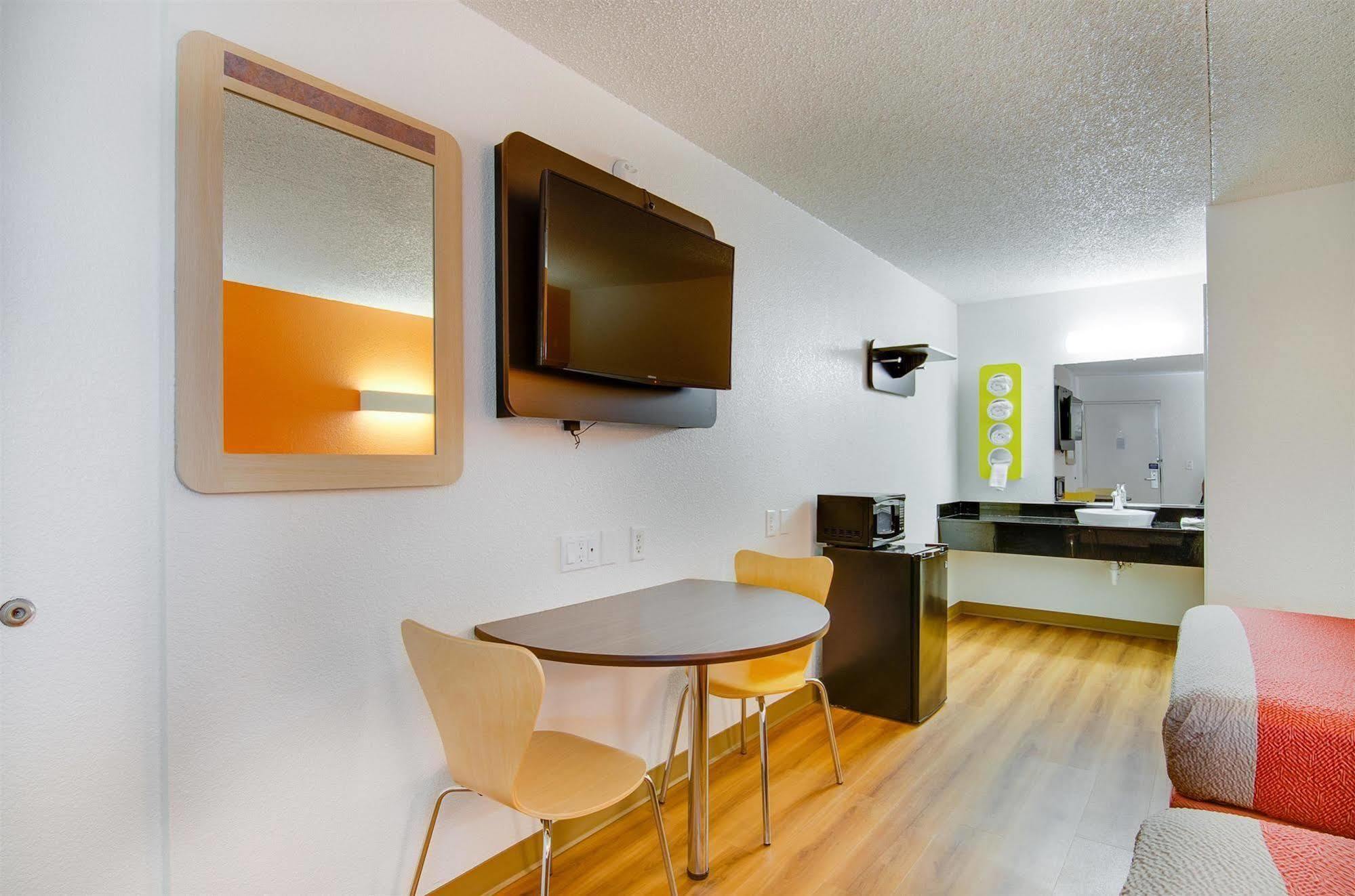 Motel 6-Salina, Ks Экстерьер фото