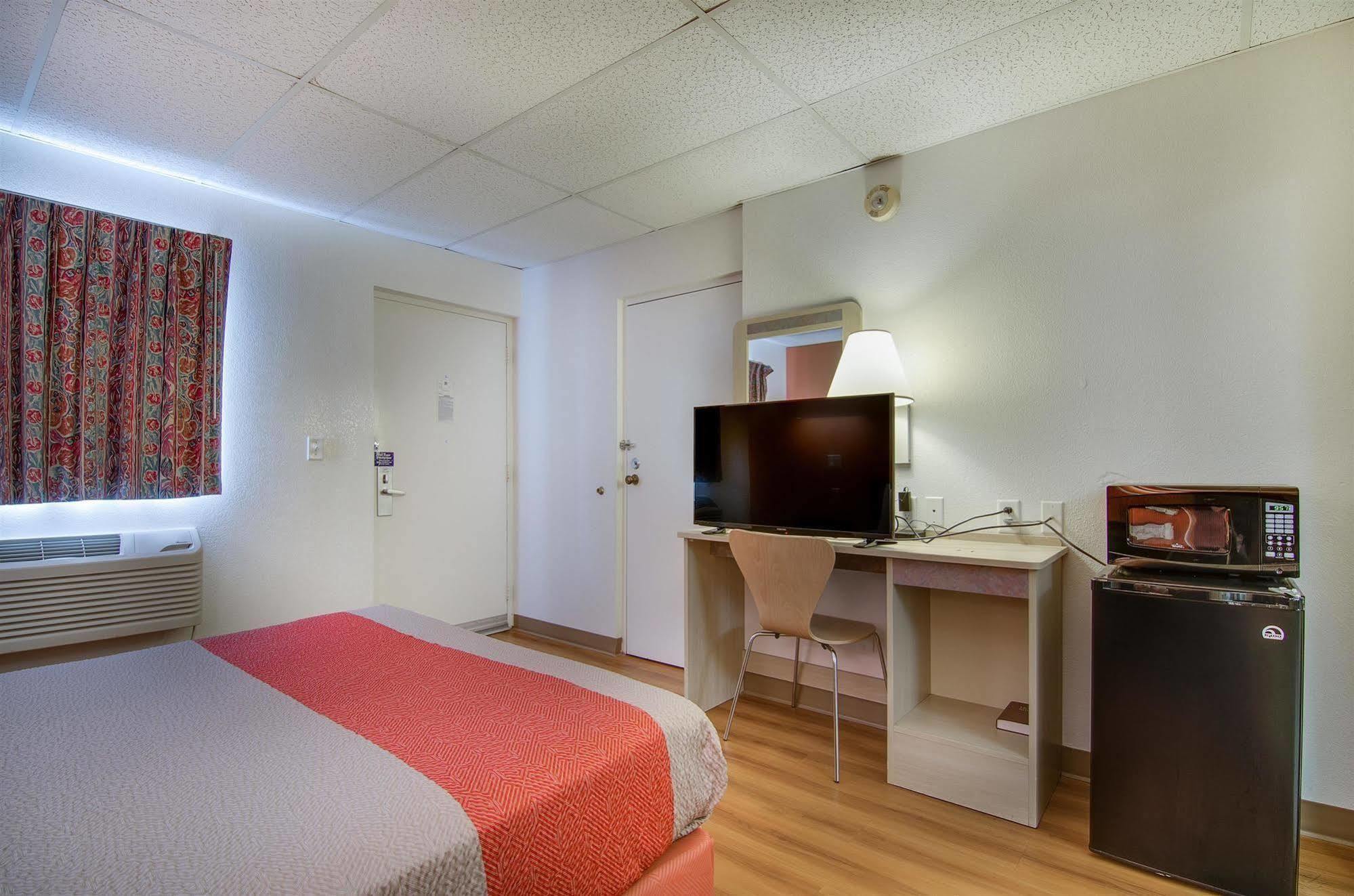 Motel 6-Salina, Ks Экстерьер фото